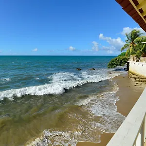  Hotel Lemon Tree Ocean Front